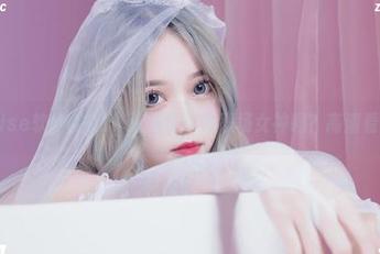 eloise软软的OL，这是要致敬职场女神吗？高清看去！