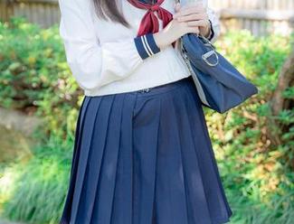 美图分享新方式：让nagesa魔物喵的纯白照治愈你的眼睛，顺便缠绕你的思绪。