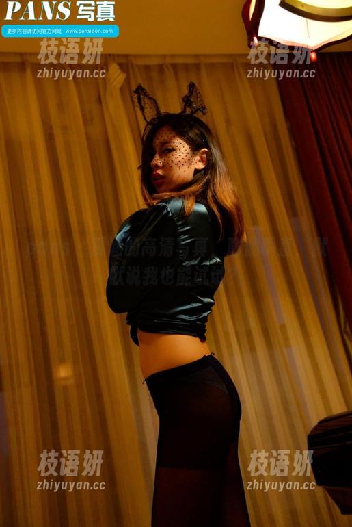 pans - 夏涵的高清写真，瑜伽垂直，默默说我也能试试？