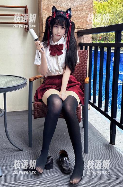 资源来啦，私拍之旅跟着不呆猫化身浴室小公主！