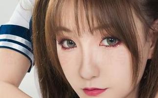 丽柜 – 敏儿真的把“学姐”演绎得太到位了，忍不住想多看几张写真图片。