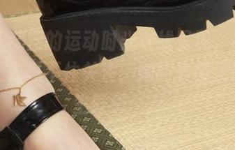 丽柜 – 蕊蕊的运动时光在线呈现，高清的样子让人忍不住关注，她的表情又让人产生联想…。