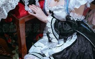 踩着九言的写真资源，八重神子也在作怪