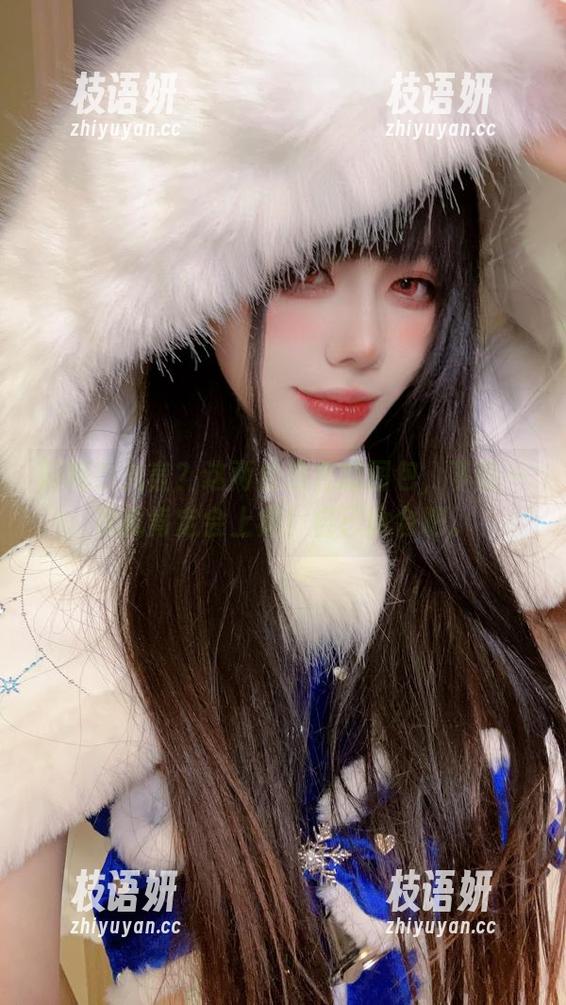 阮梅？九言？这两位组合的图包，下载一次就肯定会上瘾！自己体会吧。