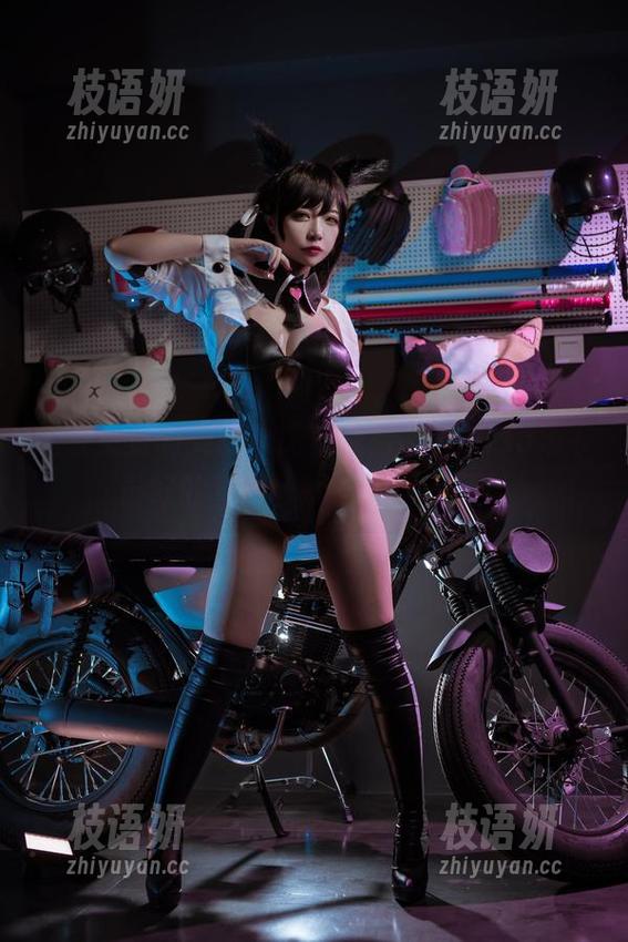 这波免费的美图，简直是给二佐Nisa泳衣最好的宣传，啊，夏日来了！