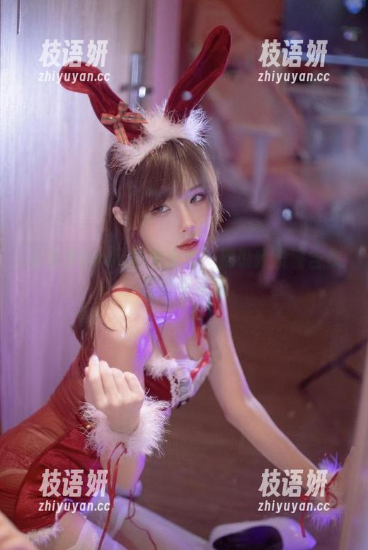 余多多Dudu的兔女郎：别说我没警告你壁纸会绿眼