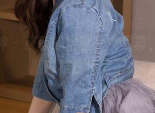 克拉女神 – 慕菲的全套少女写真，看得我脑内程序出错了