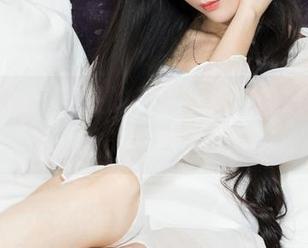 克拉女神 – 薇薇的镂空合集，像是在柔和的光里数星星