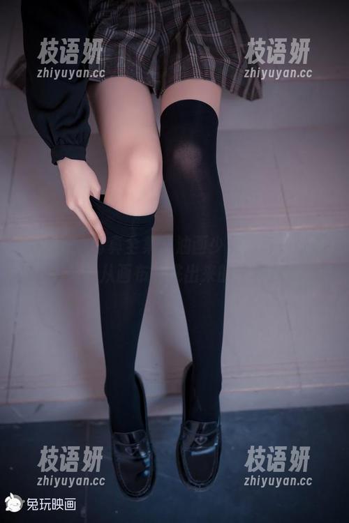 兔玩映画写真全集，油画少女，每一张都像是从画布上跳出来的一样。