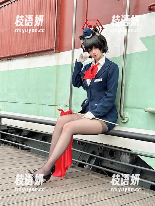 凉凉子rioko学姐写真合集，每一张都像是在耳边悄悄说话