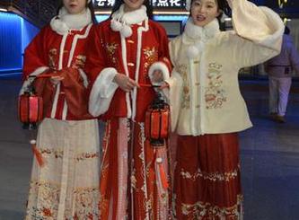 初夏女神 – 桃园姐妹情深，双双的高清套图赠予你！