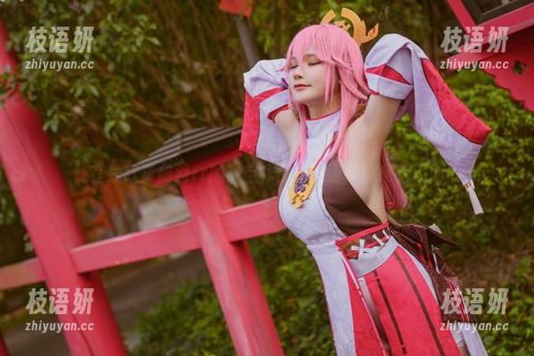 在线欣赏前羽rr的镂空作品，保证让你意想不到