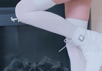 千夜未来全集里的忍者写真，嗯……有些地方就是让人再看多几眼