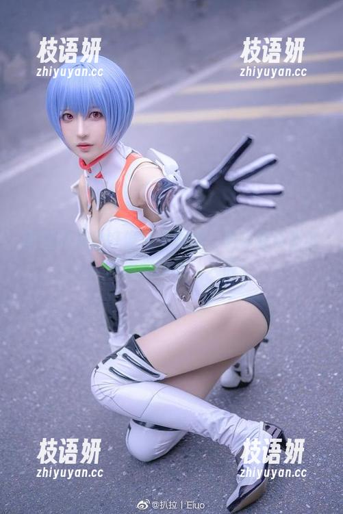 南宫的声音好像在“剧情”里哼着背景歌，高清画面真让人懵。