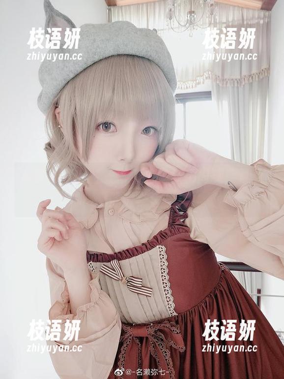 免费写真，名濑弥七的棉袜都闪耀得让人想躲进袜筐里！