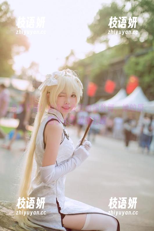 免费下载！向小圆女王邀你共舞，她的原图小心引发眼红哦