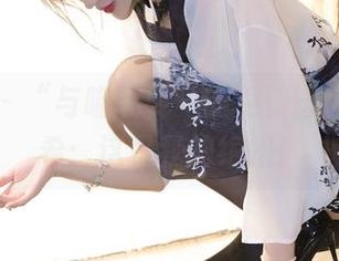 微密圈 – “与喵玩耍”的免费图包？周妍希：这是我的绝招！