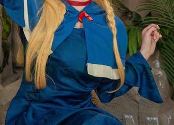 咬人小小兔表达无圣光中的高扬斯卡娅兔女郎，有种什么事都能猜中的气味！