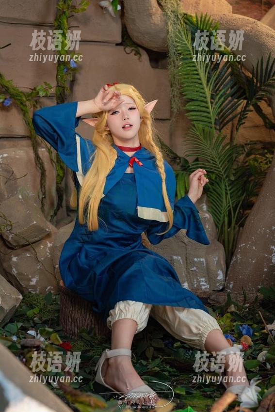 咬人小小兔表达无圣光中的高扬斯卡娅兔女郎，有种什么事都能猜中的气味！