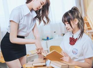 雾霭中的兔女郎：喵糖映画的神奇套图，资源新鲜出炉！