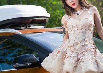 头条女神 – 肆意妄为的裸足—陈怡曼的辣眼睛套图