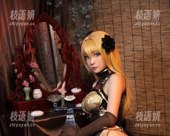 妖少you1的高清高跟鞋：松鼠你在干嘛？