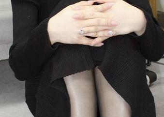 小众视觉 – 不止是泳衣，这组兰兰的写真还是个梦？