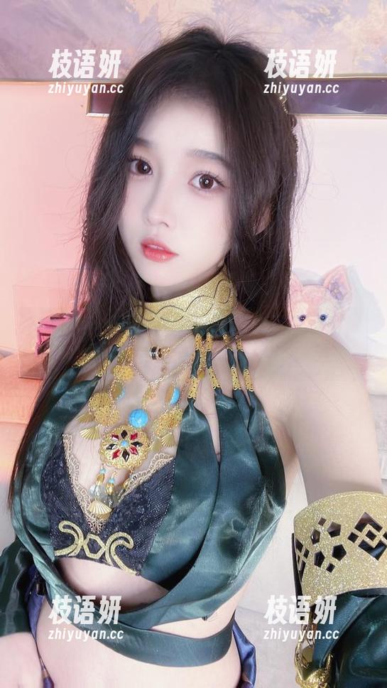 加入小小奶瓶儿的白开水毛衣写真行列，别忘了带上你的资源包哦！