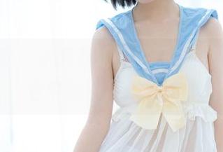 少女秩序 – 小满和她的牛仔裤，你能在图包中找到几个亮点？