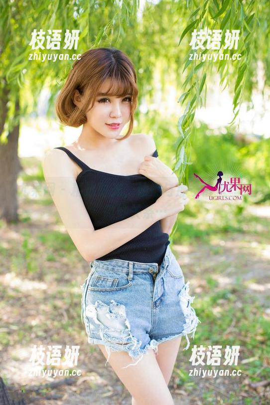 尤果网 - 精选时光，仙妮与那条裤里丝的微妙关系…