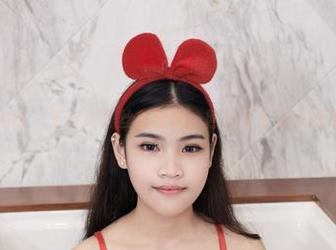 尤物馆 – 王紫琳黑丝新尝试，照片里全是小惊喜！