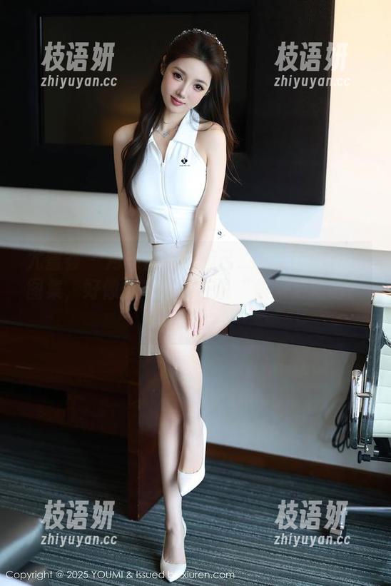 尤蜜荟 - 月亮都嫉妒妲己_Toxic的夏天图集，好像每一张都在说“快来更新呀！”