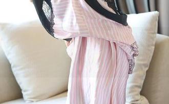 尤蜜荟 – 姝姝妹妹的旗袍画像：一组安静却又撩人的图片合集