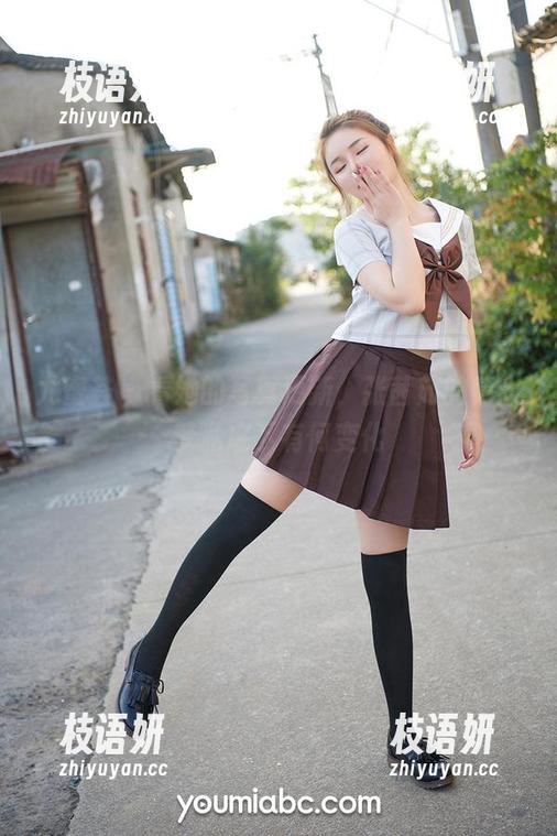 尤蜜荟 - 看她的写真更新，张茜茹的情人梦私底下有何变化