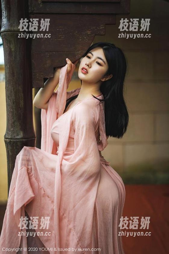 尤蜜荟 - 一窥朱可儿Flower的私房护士竟有这些独特气质的图包