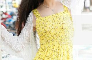 尤蜜荟 – 下午的茶时间：送上田冰冰死库水的全套图片，配好茶了没？