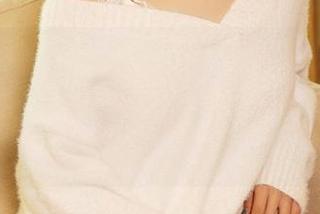 尤蜜荟：“佳人如梦”，我一直想知道，梦里都在用什么护肤品，能让我私拍不那么长草！