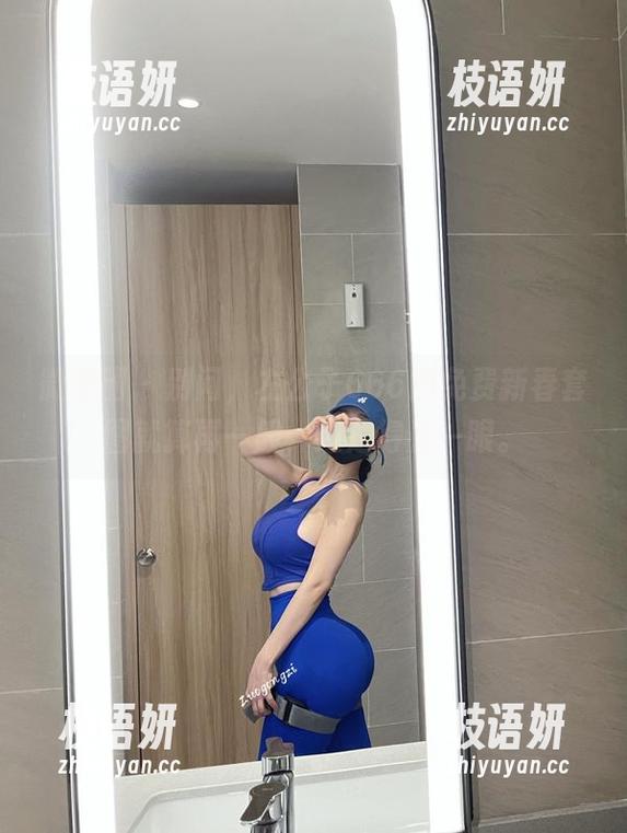 微密圈 - 别问，左公子666的免费新春套图就算再一般，还是得看一眼。