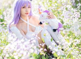 你的日常与希希_啾最新写真集，究竟哪家强？