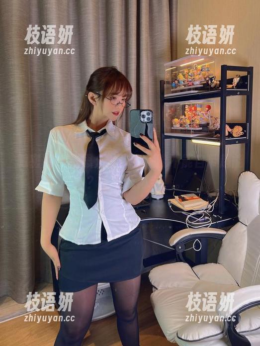 微密圈 - 张思允的少女，能不能自带超能力？先下载再考量。