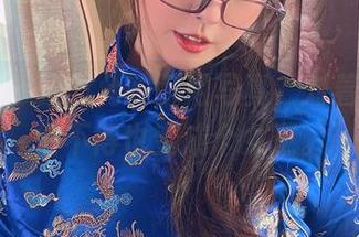 微密圈 – 张思允的御姐写真，对着屏幕我恨不得也变成个女王。