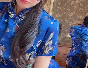 微密圈 – 瞧瞧张思允的白吊带袜，这图片让人意想不到，没想要分享的理由。