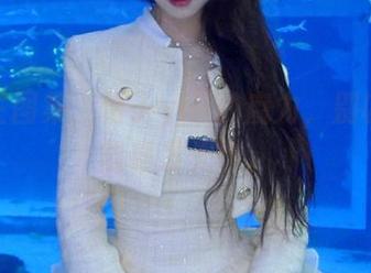 冰公主图集，怡子yiii的魔力，别以为你能毫发无伤。