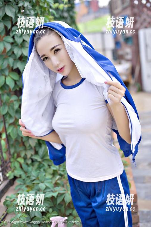 推女神 - 王婉悠的奶牛高清图册，怎么看都有一点淡淡的乡村气息。