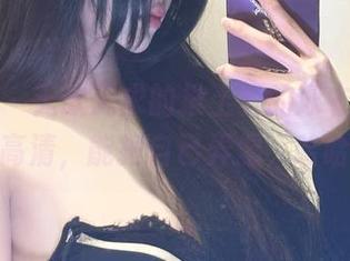 微密圈 – 无欲无求的推土君的泳衣直播，在线高清，能把自己弄湿，哈哈哈！