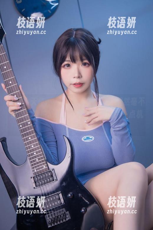 无颜小天使wycos邻家的老婆，居然毫不费力就能拍出这么多美图，留给我一点机会吧！