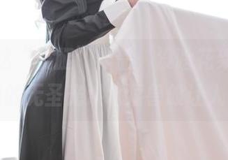 是青水这“长腿”作品，没啥花架子，就是简单的无圣光洪水猛兽般让人着迷。