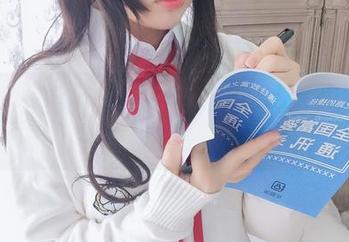 让人忍俊不禁的杏子夫人牛仔裤：图库精选在此!