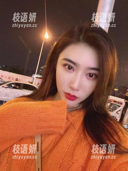 微密圈 - 当林子喵Lynne化身睡衣Queen，图册里藏着多少日常幸福的小瞬间？