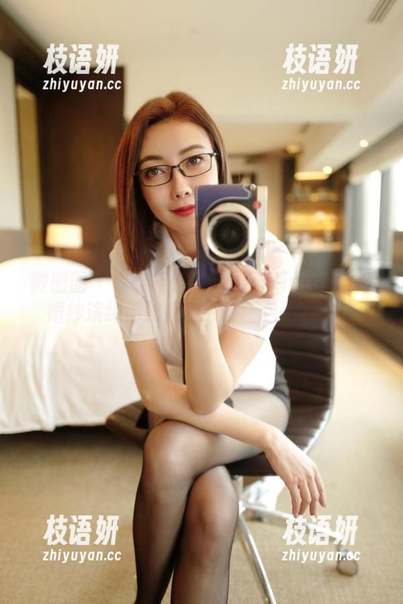 微密圈 - 你能相信吗？果儿Victoria把婚纱演绎得如此别致，图包分享中！